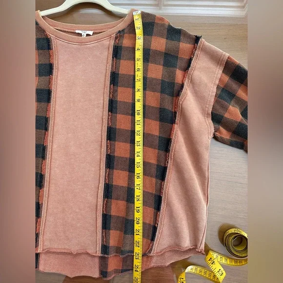 Easel Checkered Top - Black and Orange - Picture 5 of 6